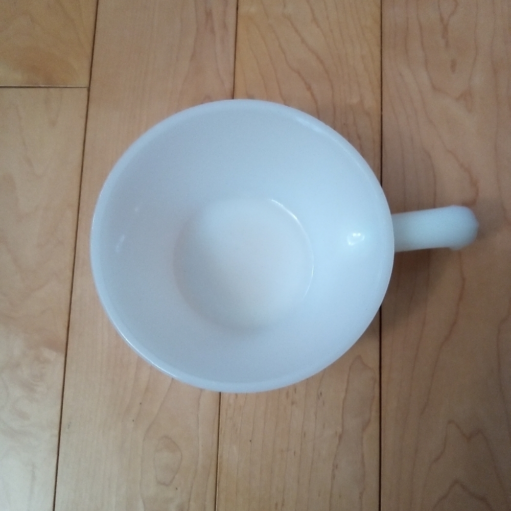 Vintage Anchor Hocking Fire King one handle bowl - Picture 2 of 3